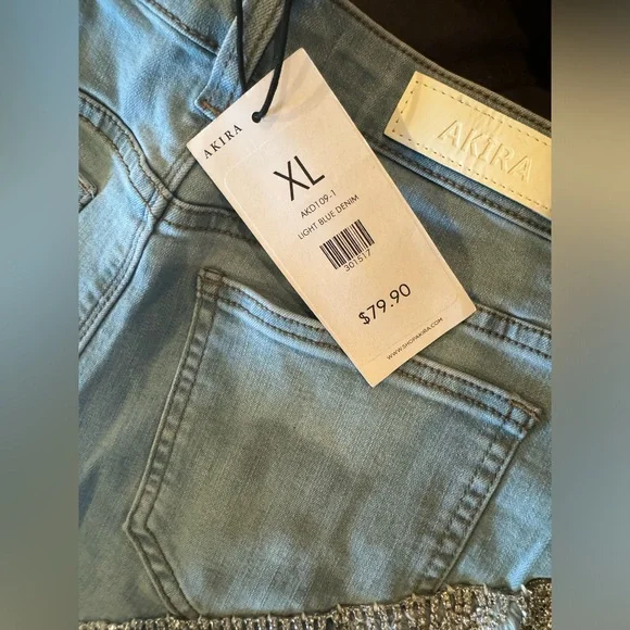 AKIRA GONNA LOVE ME RHINESTONE DENIM SHORT, XL - Picture 7 of 7